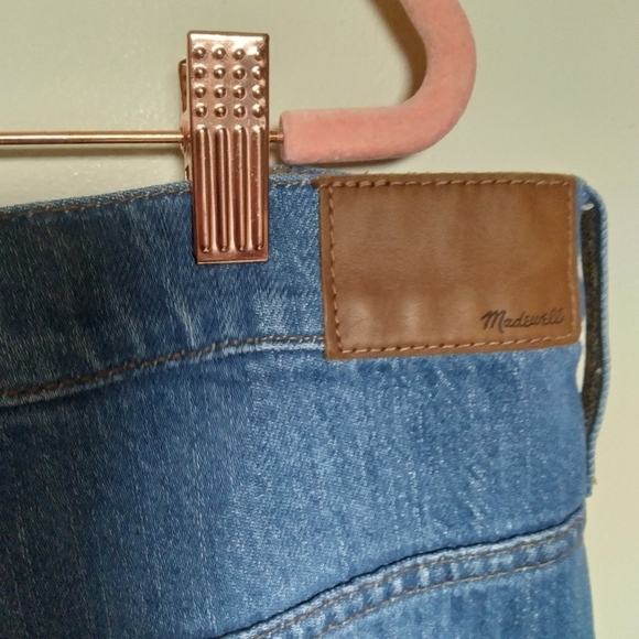 Madewell Light Wash Classic Straight Leg Step Hem Lightly Distressed Jeans 35 - Picture 5 of 13